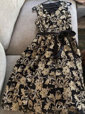 Black and Gold Embroidered Fit & Flare Dress Roz & Ali Gold Metallic flowers 10